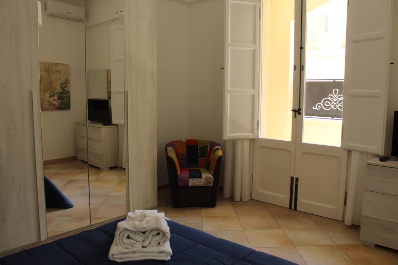 Ohana: Casa Nel Centro Di レッチェ エクステリア 写真