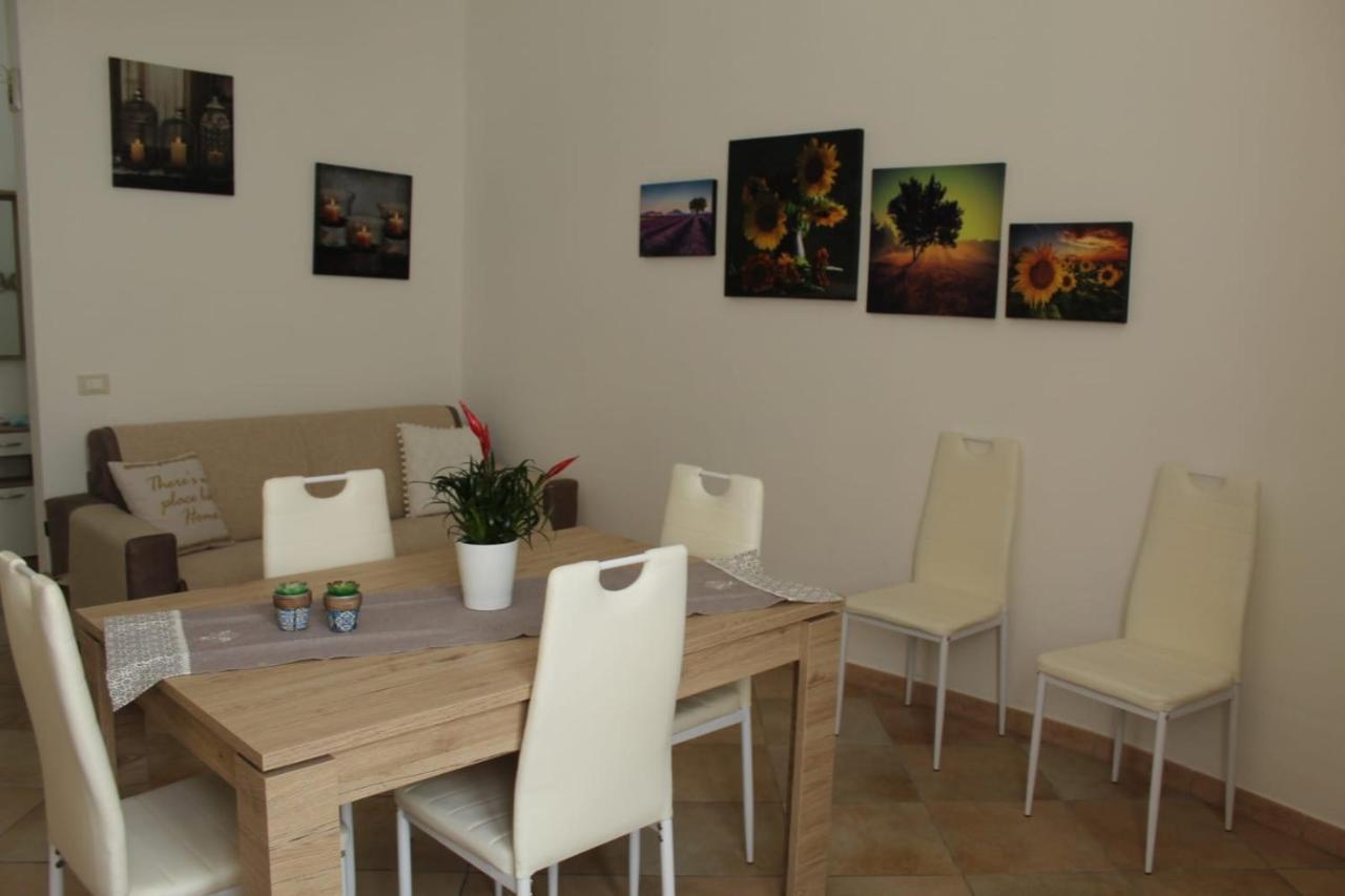 Ohana: Casa Nel Centro Di レッチェ エクステリア 写真